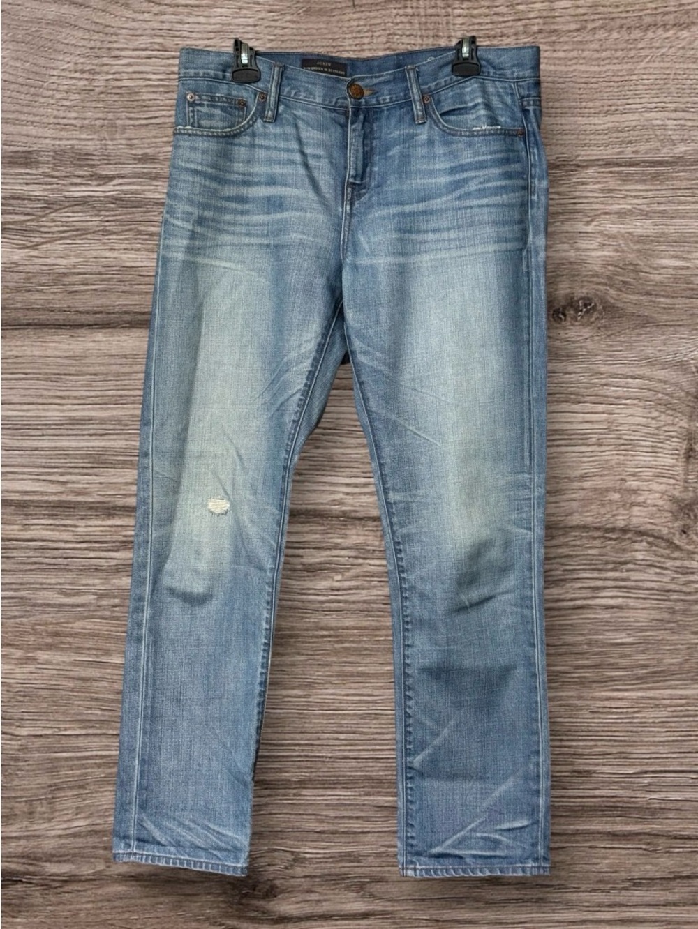 Like new! Women's Blue Slim Broken-in Boyfriend Jean In Light Mackie Wash